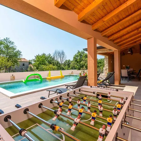 Starlight Gaze Modrušani