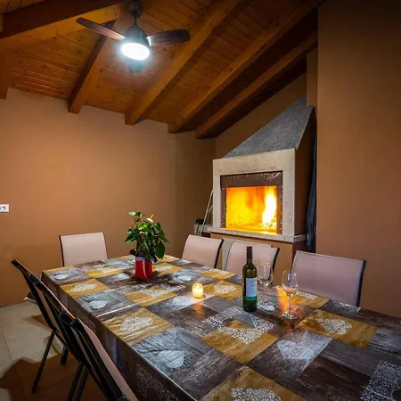 Starlight Gaze Villa Modrušani