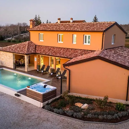 Villa Starlight Gaze